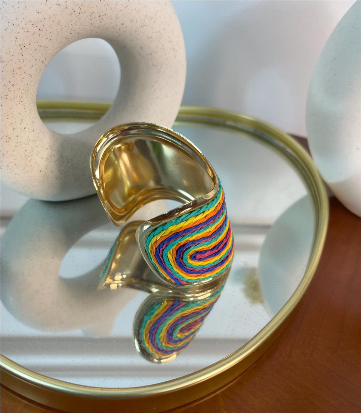 PULSERA RAFIA Y ACERO MULTICOLOR