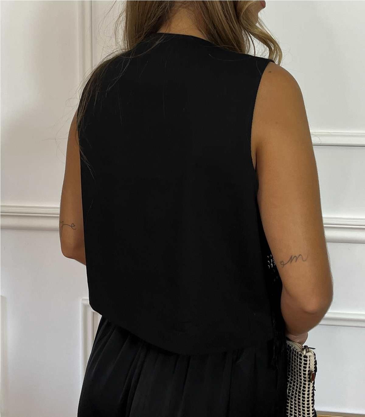 CHALECO FLECOS TACHAS NEGRO