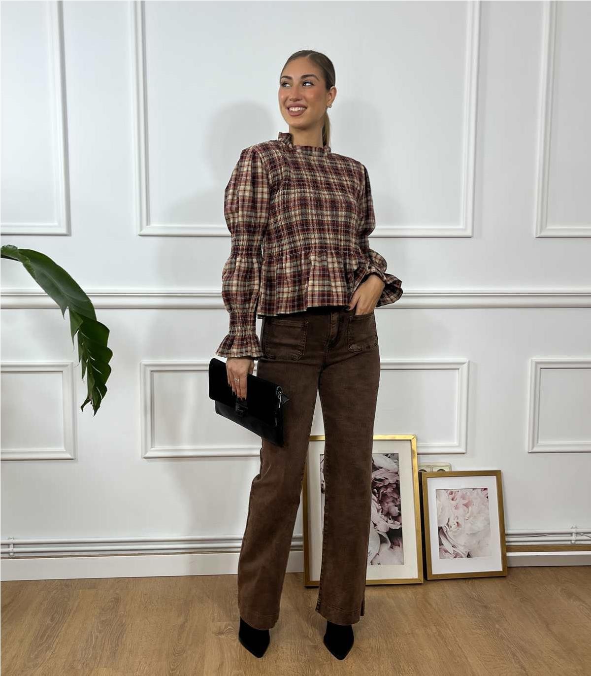 BLUSA CAYE ENGOMADA CUADROS BURDEOS